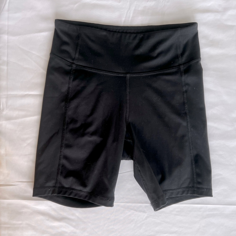 4/$20 🦋 All In Motion Black Bike Shorts XSmall